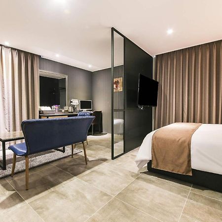 Docking Hotel Gimpo Room photo