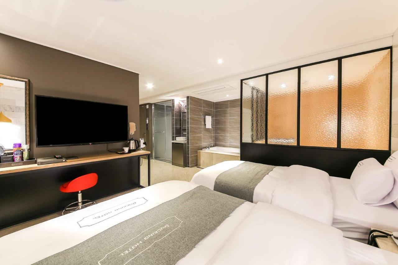 Docking Hotel Gimpo Exterior photo